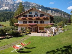 Hotel Menardi